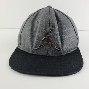 Jordan youth Baseball Hat gray black